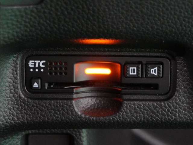 【ETC】今や高速道路の必需品のETCです。通行料金の割引やスマートICの通過に欠かせません。