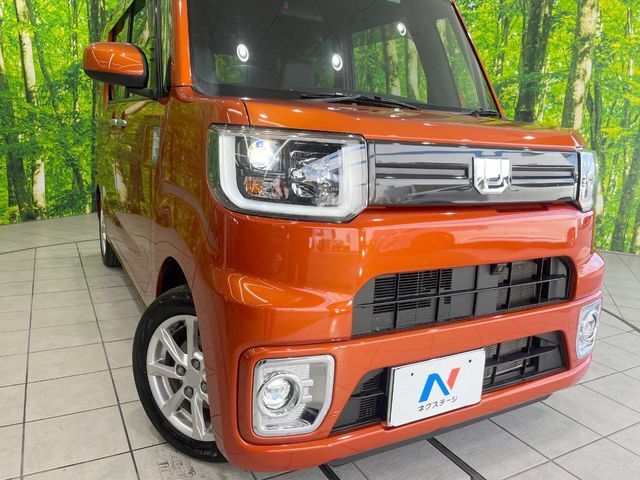 【LEDヘッドライト】悪天候や夜間走行時も良好な視界を確保し安心して運転できる高輝度LEDヘッドライトを装備！点灯速度が早く、消費電力も抑えられています。