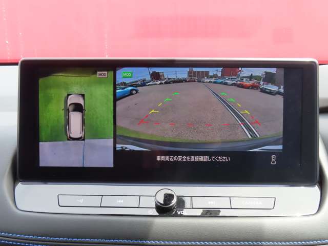 アラウンドビューモニター付きですので、車庫入れも楽々です。