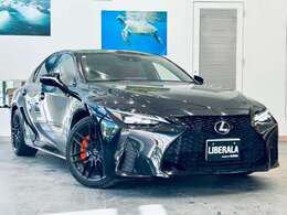 【右斜前】『外装：右斜前側』の画像になります。写真の内容に関してご不明点、ご質問等がございましたらお気軽にガリバー店舗までお問い合わせください。