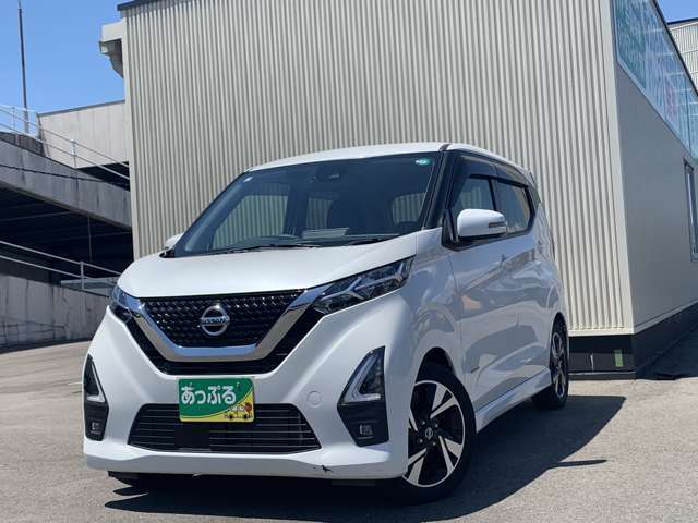 （株）あっぷる関西は業界経験者多数在籍！！新車ディーラー営業・大手中古車ディーラー営業・新車ディーラー整備士など、豊富な知識と経験をお客様の車選びや納車後のサポートをお手伝いさせて頂きます。