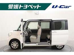 センターピラーレスで乗り降りラクラク♪