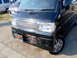 当社は下廻りの錆止め（油性ブラックシャーシ塗装）を納車時無料にて施行致します。総額に整備代金として、部品代、消耗品、工賃全て含まれておりますので、追加料金は一切かかりませんので、ご安心下さい。