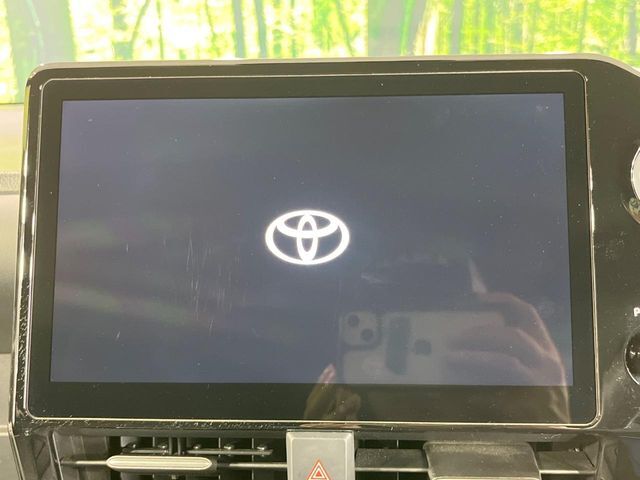 【10.5インチ　ディスプレイオーディオ】大画面のディスプレイはAppleCarPlayやAndroidAutoが利用可能。大きな画面でスマホナビアプリ等が利用いただけます♪