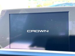 【メーカー純正ナビ】インテリアに溶け込むスタイリッシュな「専用設計」メーカーナビを装備♪視認性や操作性など基本性能にも優れ、より上質なカーライフをお楽しみいただけます。