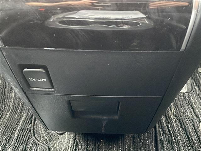 ご成約頂いたお車は全車保証付で納車後も安心！有料オプションで長期保証をお選びいただくことも可能です。