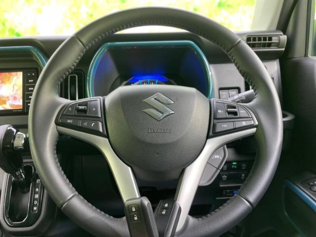 WECARSの展示場では実際に見て、触ってお車をお選びいただけます！知識の豊富な営業スタッフが様々なカーライフをご提案いたします！