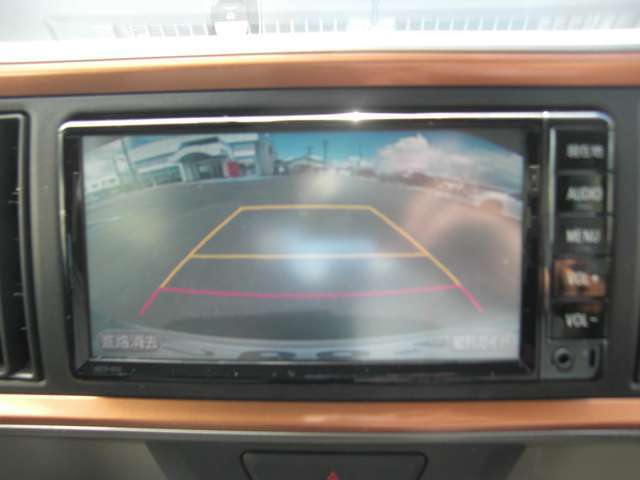 バックモニター表示