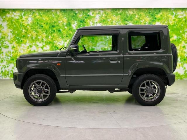 【WECARS】豊富な在庫を大画面モニターで検索可能！オプション装備や内装、タイヤの状態など細部まで御覧頂けます♪詳細はお気軽にスタッフまでお問合せ下さい。