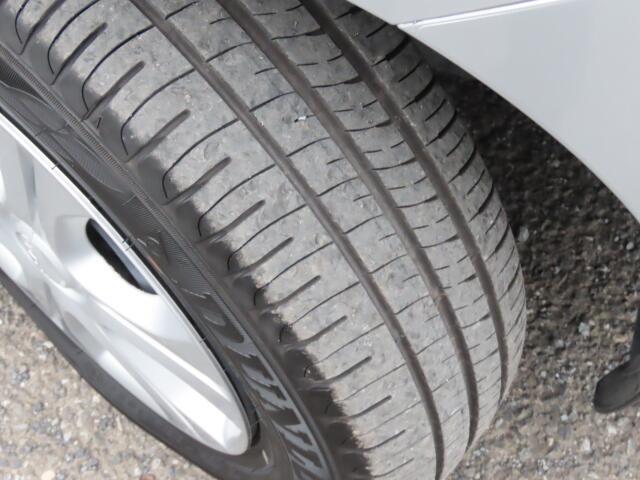 タイヤもしっかり残っています