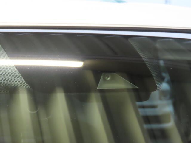 安心の衝突被害軽減装置・レーンキープアシスト付きです