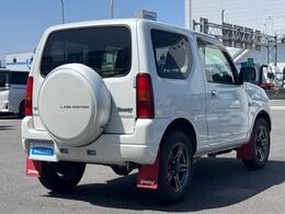 全国に店舗を展開しているのでどこでもお取り寄せが可能です！この車が気になるけど遠方だから・・・と諦める必要はありません！※別途陸送費が必要です。