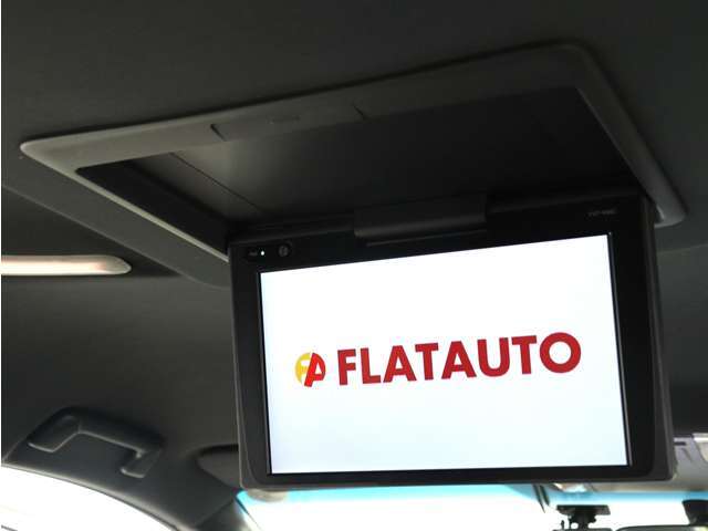 【大画面後席モニター！】フリップダウンモニター完備！お子さまも映像を見ながら、快適に楽しくお過ごしいただけます♪ミニバンでは欠かせない大人気装備です！！