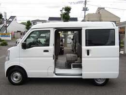 【初めてご購入の方】当社ホームページ「クローバーランドカーズ」で検索！☆簡単審査！全車両ローン仮審査機能付き　☆ご来店予約　☆新着車両　☆ご購入の流れ　など情報満載です。LINEでのお問合せもOK