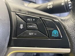 【プロパイロット】高速道路での長距離走行が楽に！！渋滞時と巡回走行のシーンで、アクセル・ブレーキ・ステアリングを自動で制御し、長距離運転の負担を軽減してくれます♪