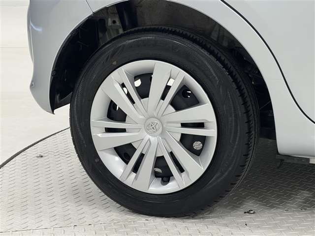 タイヤサイズは165/65R14！残り溝は5ミリ程度です！