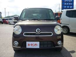 当社ではご成約車輌に対して全車内装、外装クリーニングを行っております。ご納車時にはお客様に清潔、きれいな状態でお乗り頂きたいと考えております。