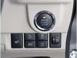 ボタンでエンジン始動が可能な、プッシュスタート機能搭載！もしもの時の、盗難警報装置イモビライザーも同時に装備されております！ キーレスのボタン、もしくは、ドアハンドルのスイッチセンサーで開閉可能です！