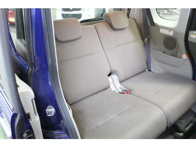 内装ももちろん、当社のお車は全て納車前にキレイにクリーニングさせて頂きます☆お車に快適にお乗り頂けるように、弊社スタッフが真心込めてクリーニングいたします☆★