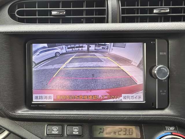 バックカメラも装備されておりますので、駐車が苦手な方でも安心して乗っていただけると思います。