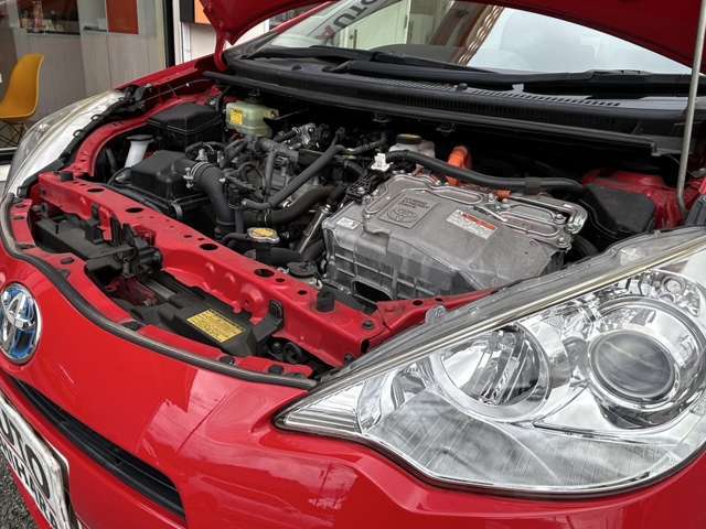 納車の前には、法定点検を実施させて頂き、消耗部品の交換時期の来ている物につきましては交換させて頂きます。点検時の記録簿もお渡しいたしますのでご安心ください。