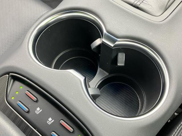お車に合わせて無料保証以外にも、保証範囲、期間、距離を拡充させた有料保証もご用意しております！中古車の購入が初めてで不安・・・というお客様もご安心ください！