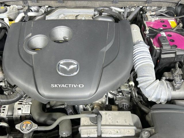 親切・丁寧な専門メカニックスタッフが応対！・車検・点検整備・事故等の修理などアフターサービスも安心。お車のカスタマイズもネクステージのサービススタッフまでご相談ください！