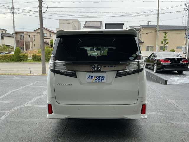 当店で販売させて頂く自動車には国産車（3か月・3000キロ）外国車（1か月・1000キロ）の保証をお付けいたします。