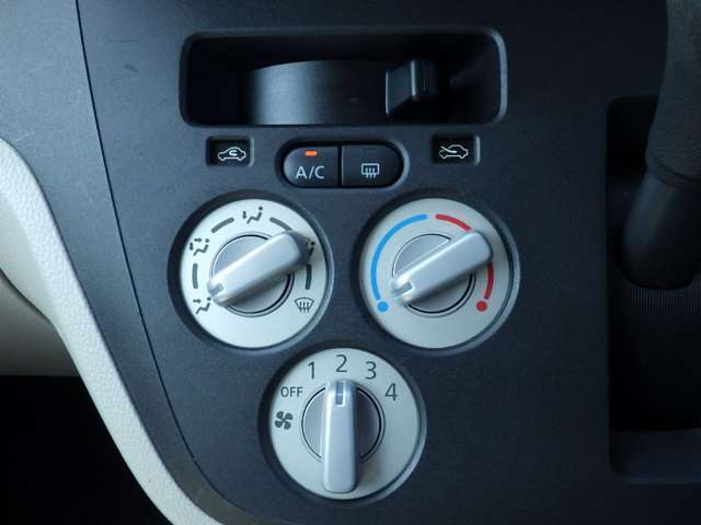 下取り査定・愛車の引き取りも可能です。廃車費用・引き取り手数料等一切頂いておりません！まずはお気軽にご相談下さい。