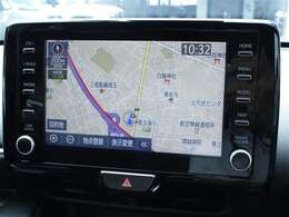 純正ナビを装備。タッチパネル式で使いやすく、お出かけもラクラクです。