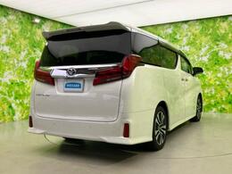 全国に店舗を展開しているのでどこでもお取り寄せが可能です！この車が気になるけど遠方だから・・・と諦める必要はありません！※別途陸送費が必要です。