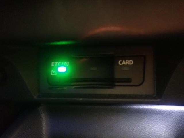 グローブBOX内にビルトインタイプETC(DSRC)を装備！！