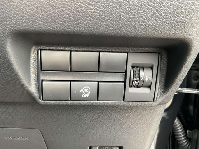 [スイッチ]装備の操作スイッチは使いやすくまとめられています☆