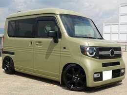 快適装備の地デジフルセグTVナビにETCにドラレコのフル装備★更にオプションのコーナーセンサーも装着★ステアリングリモコンで操作OKで充実装備です★