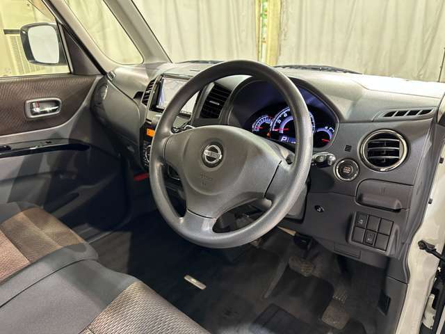 当店のこだわりはズバリ「価格」です。車両仕入れにとことんこだわり、良質な車両を安く取り揃えております。