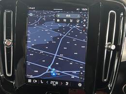 【全周囲モニター】を装備しております。全周囲カメラで危険察知。狭い駐車場でも安心して駐車できますね。