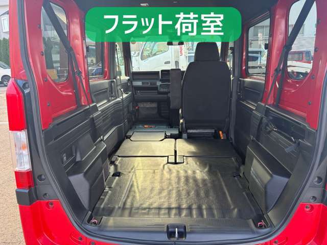 助手席を収納することでさらに拡張が可能です！