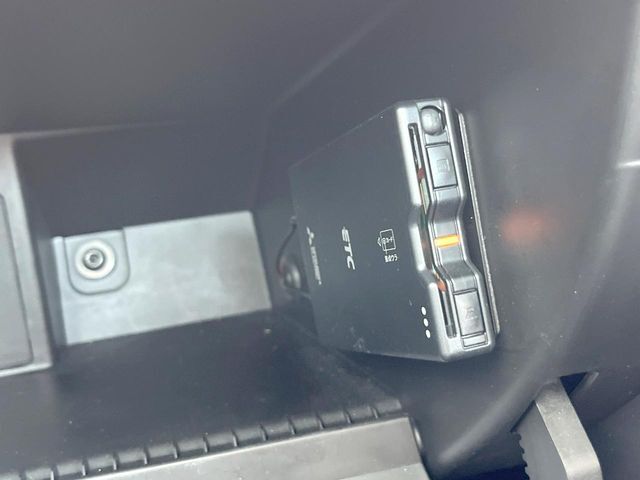 ●ETC車載器（アンテナ分離型音声案内タイプ）：お引き渡し時には再セットアップを実施後、お渡しいたします。マイレージ登録に関してもお気軽にスタッフまでお尋ねください。
