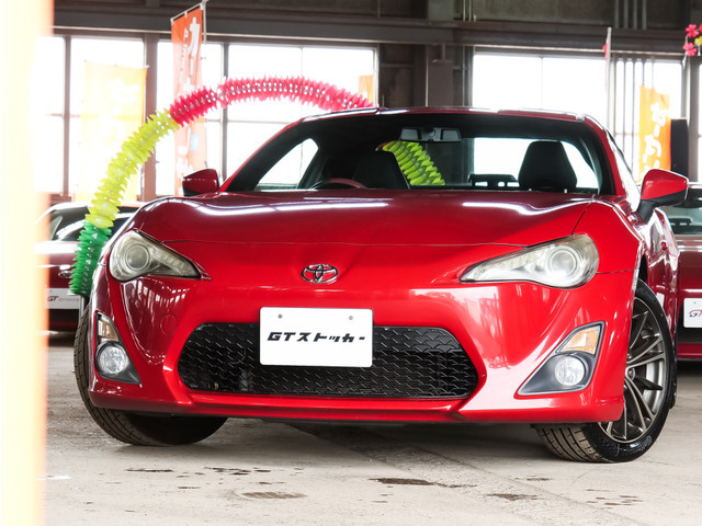 全道でコスモサービスステーションを11店舗運営する北海道カーオイル（株）の中古車専門店舗です！