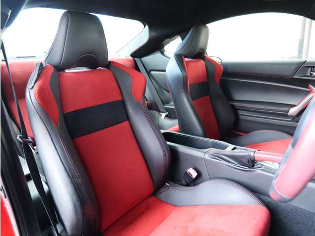 販売車は、ありのままのコンディションを正直に公開させて頂きます！良い部分があれば悪い部分があっても不思議ではありません。メリットデメリットをお話ししながら良い選択肢をご提案できるよう努めています！