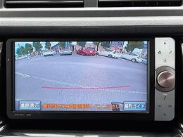■　装備3　■　バックカメラ：苦手な駐車もこれがあれば安心！