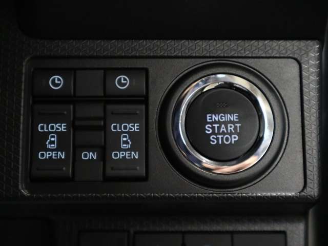 当社の展示車は全車両に”社団法人自動車公正取引協議会”の車両状態説明書を掲示しております。修復歴の有無は勿論、ドア等の外板の交換歴の有無までも表示☆口頭説明では無く書面にてお渡ししております♪