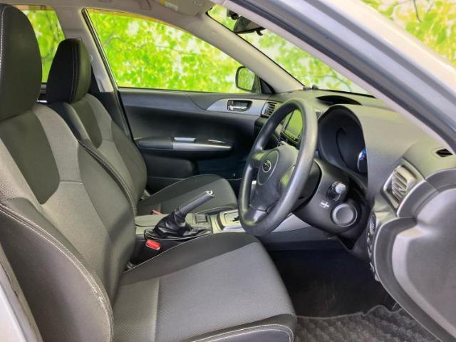 「この車の写真をもっと見たい」「状態が気になる」「この装備はついている？」どんな小さな疑問でもお気軽にお問い合わせください！