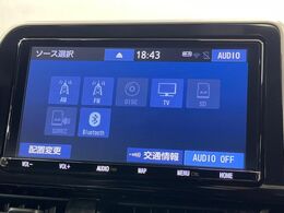 【ナビゲーション】目的地までしっかり案内してくれる使いやすいナビ。Bluetooth接続すればお持ちのスマホやMP3プレイヤーの音楽を再生可能！毎日の運転がさらに楽しくなります！！