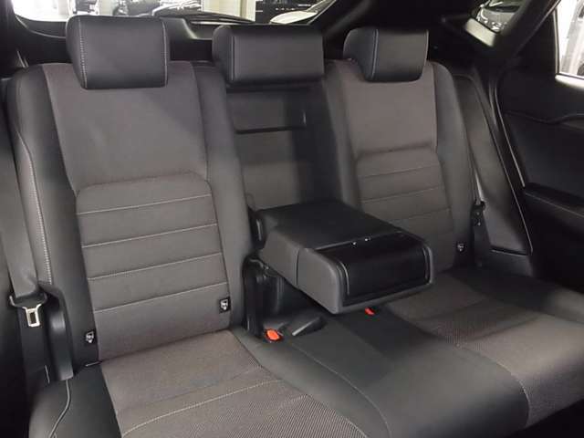 ご納車前のボディガラスコーティングも専門の業者が常駐しておりクオリティの高いコーティングを低価格にてご提供しております♪