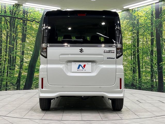 安心の最長10年・走行無制限保証（有償）をご用意。保証内容も充実はもちろん、無料点検＆オイル交換や、年中無休の全国・24時間ロードサービスも付帯されておりますのでご安心下さい。