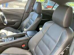◆レザーシート/前席パワーシート＆シートヒーター/運転席シートポジションメモリー/全車オゾン消臭＆脱臭＆除菌施工済み/車内快適ドライブをお約束します◆