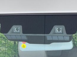 【スズキ　セーフティサポート】走行中に前方の車両等を認識し、衝突しそうな時は警報とブレーキで衝突回避と被害軽減をアシスト。より安全にドライブをお楽しみいただけます。