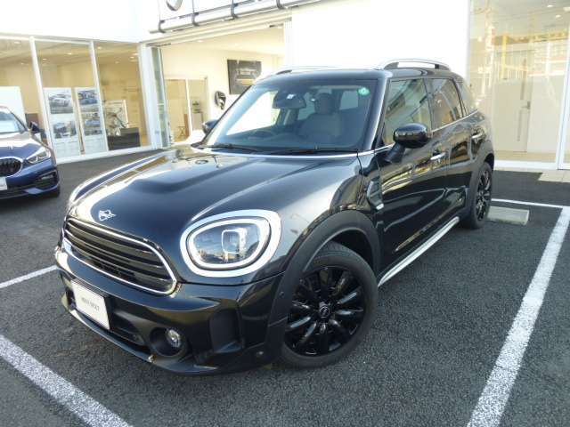 カロッツエリア後付SDナビ　フルセグ地デジチューナー　Applecarplay　リアビューカメラ　コンフォートアクセス　前席シートヒーター　18ピンスポークアロイホイール