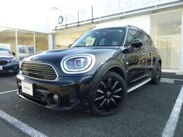 弊社ではせっかくご来店いただきましても商談などにより展示・保管店舗が複数御座いますので、現車確認・ご試乗などをご希望の際には、事前にお問い合わせの上ご確認下さいます様、お願い申上げます。